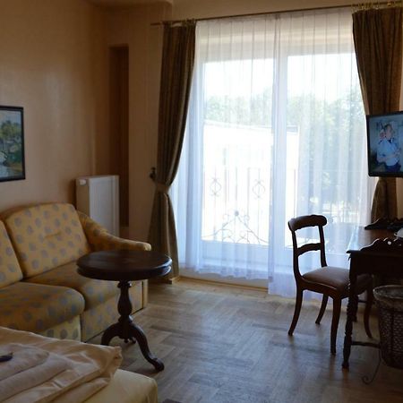 Hotel Gutenberger ลูเบค ภายนอก รูปภาพ