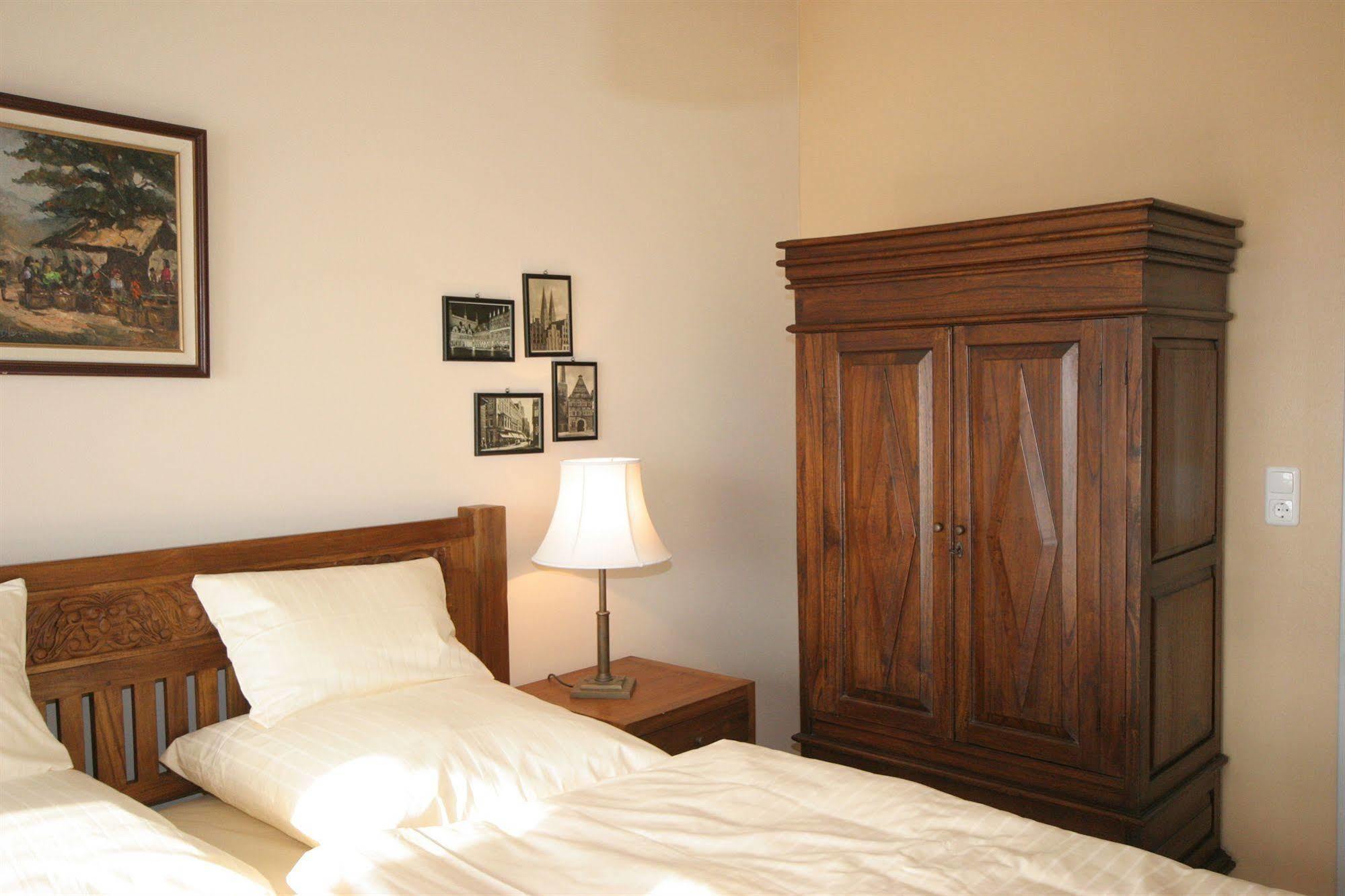 Hotel Gutenberger ลูเบค ภายนอก รูปภาพ
