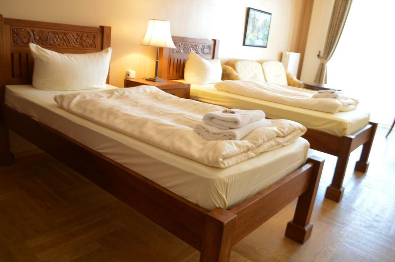 Hotel Gutenberger ลูเบค ภายนอก รูปภาพ